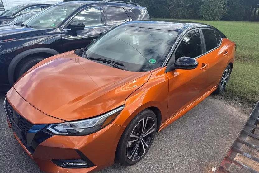 2023 Nissan Sentra SR photo 1