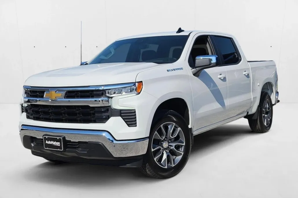 2026 Chevrolet Silverado 1500 LT photo 1
