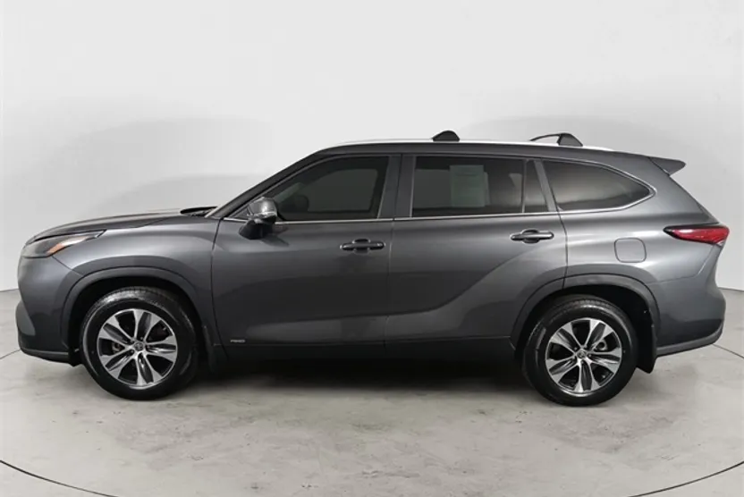 2023 Toyota Highlander Hybrid XLE photo 1