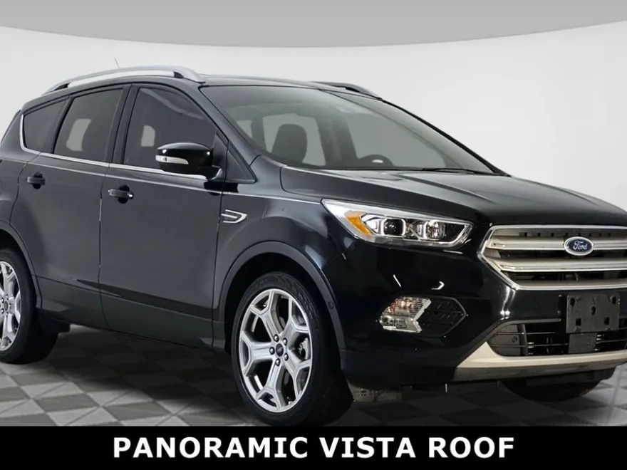 2019 Ford Escape Titanium photo 1
