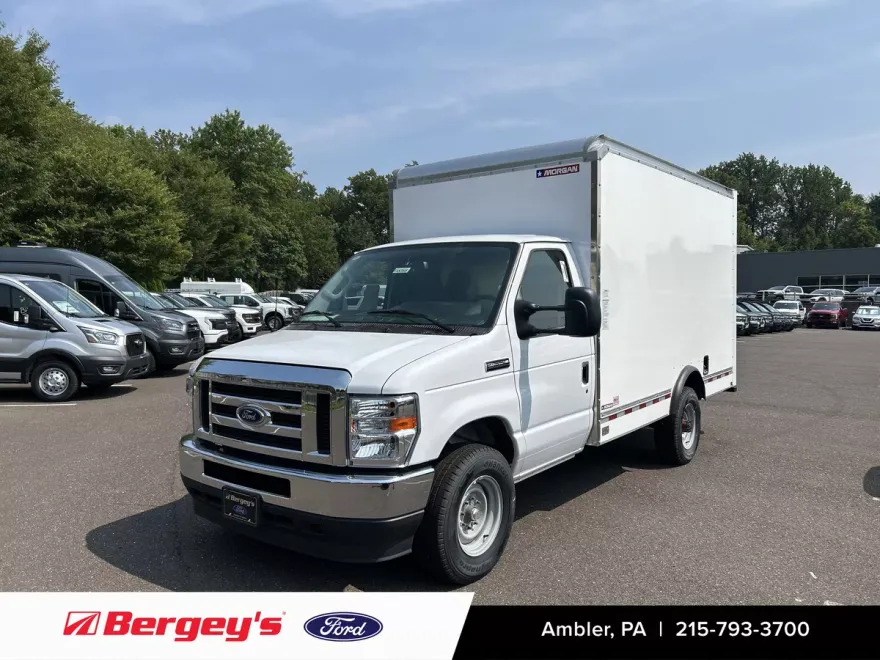 2025 Ford E-350 Base photo 1