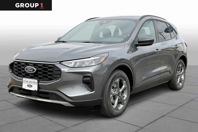 2025 Ford Escape ST-Line photo 1