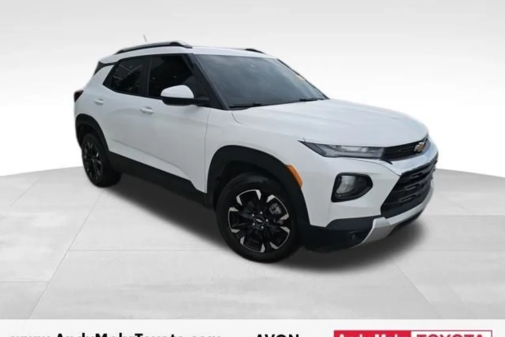 2022 Chevrolet Trailblazer LT photo 1