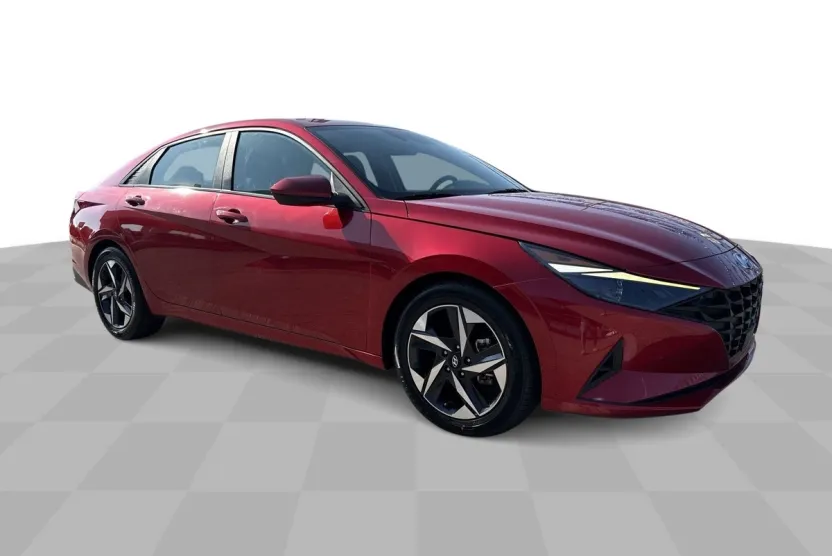 2023 Hyundai Elantra SEL photo 1