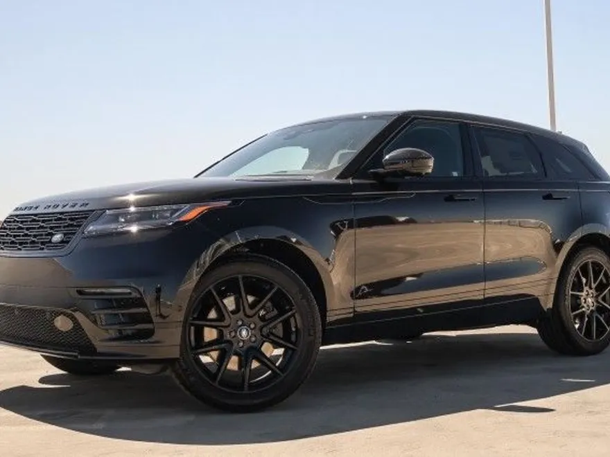 2026 Land Rover Range Rover Velar SE photo 1