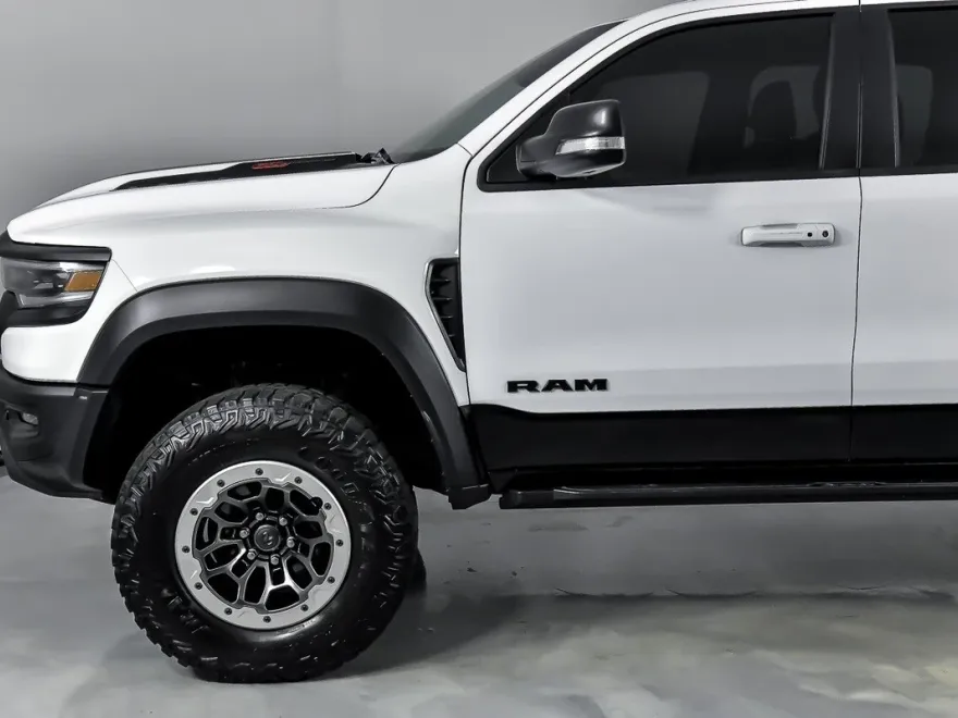2021 Ram 1500 photo 7