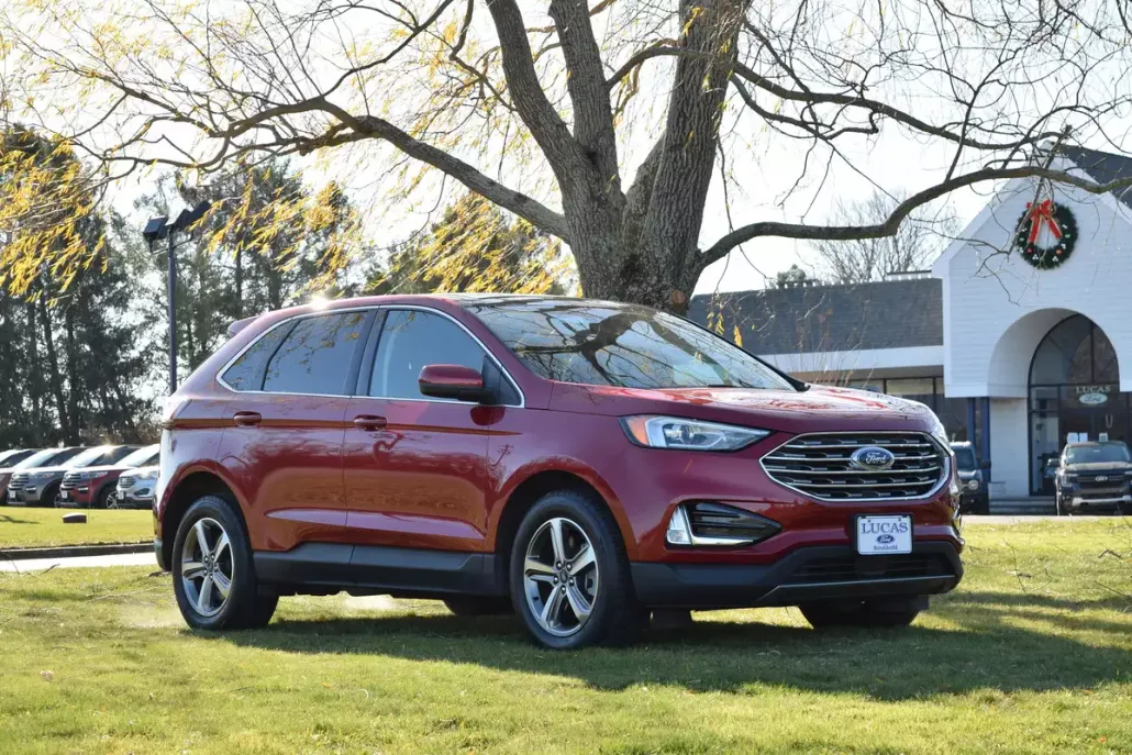 2021 Ford Edge SEL photo 1