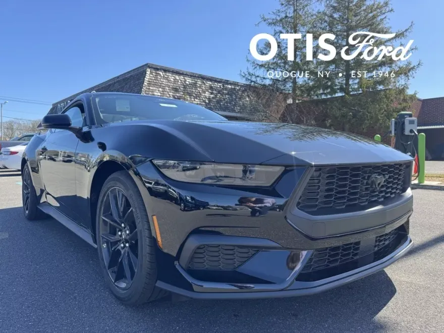 2025 Ford Mustang EcoBoost Premium photo 1