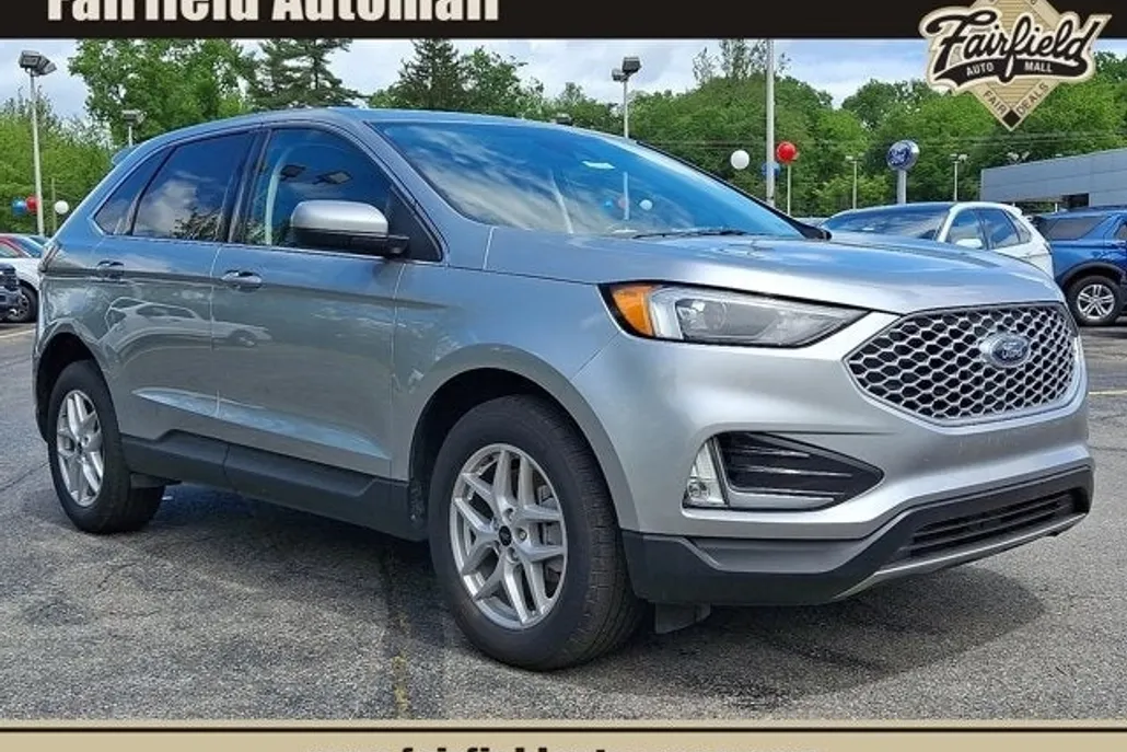 2024 Ford Edge SEL photo 1