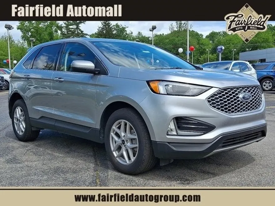 2024 Ford Edge SEL photo 1