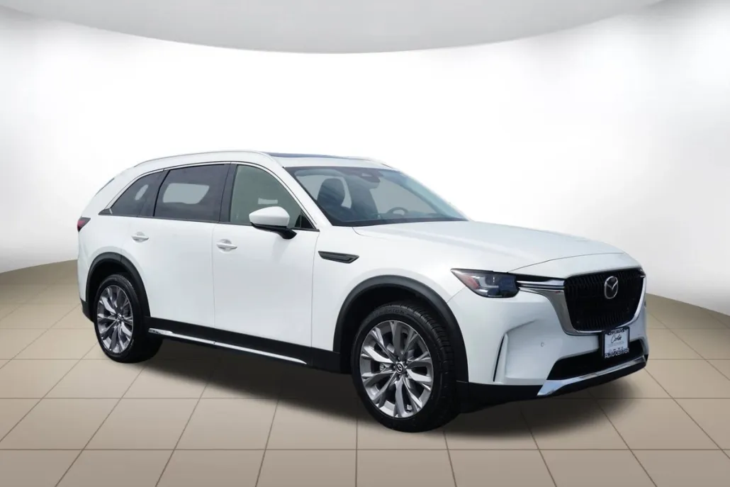 2024 Mazda CX-90 Premium photo 1