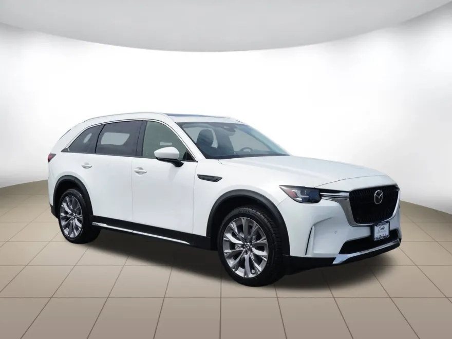 2024 Mazda CX-90 Premium photo 1