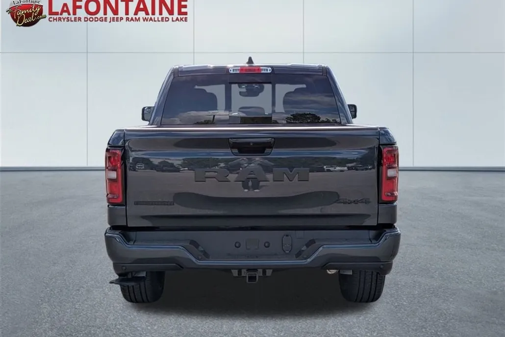 2025 Ram 1500 Big Horn photo 1