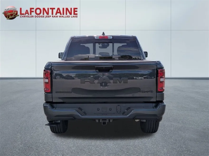 2025 Ram 1500 Big Horn photo 1