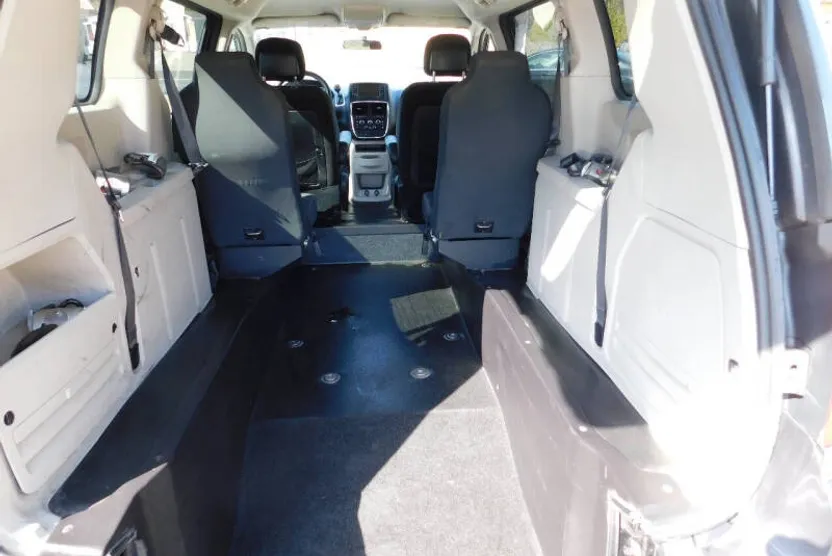 2016 Dodge Grand Caravan SE photo 1