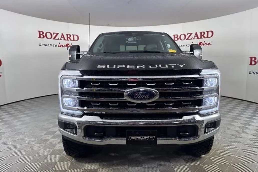 2024 Ford F-250 Lariat photo 1
