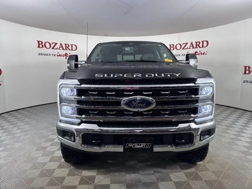 2024 Ford F-250 Lariat photo 1