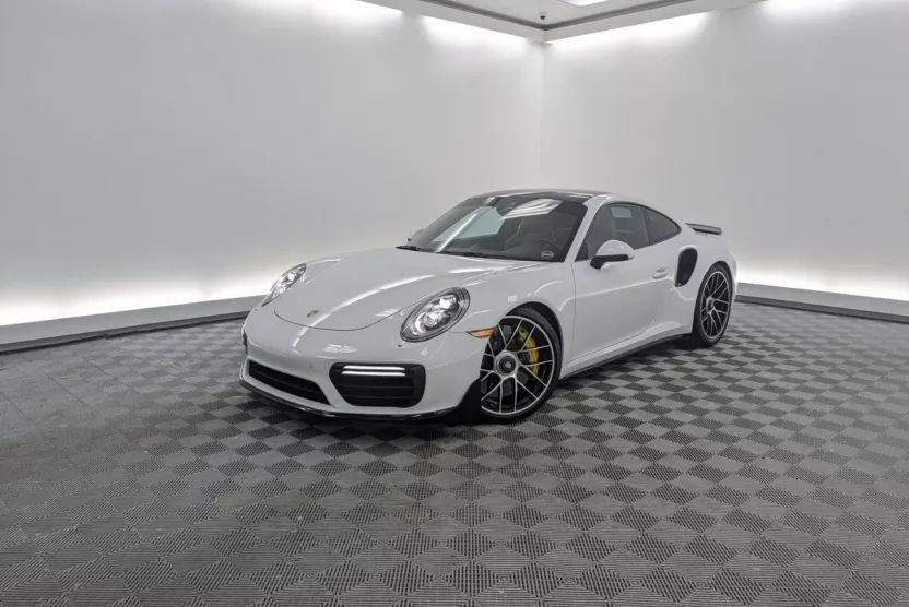 2017 Porsche 911 Turbo S photo 1