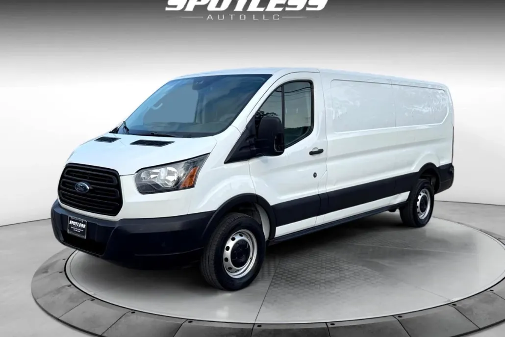 2019 Ford Transit Van photo 1