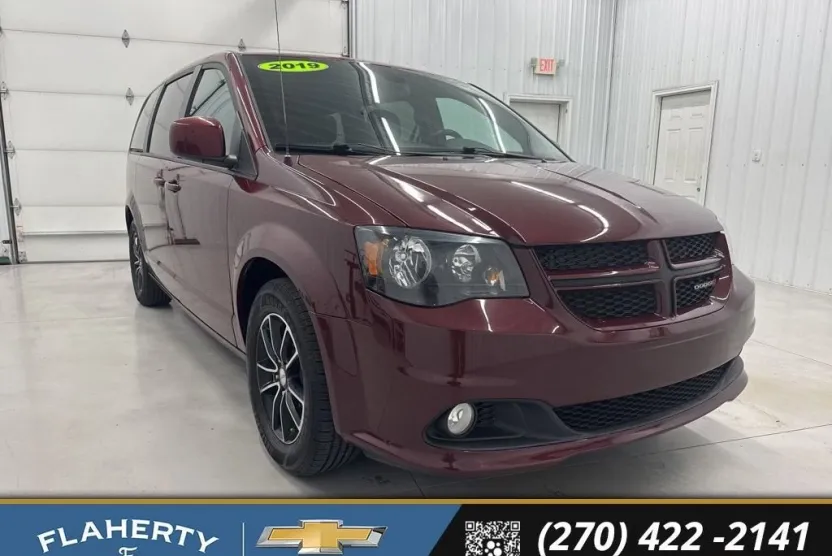 2019 Dodge Grand Caravan GT photo 1