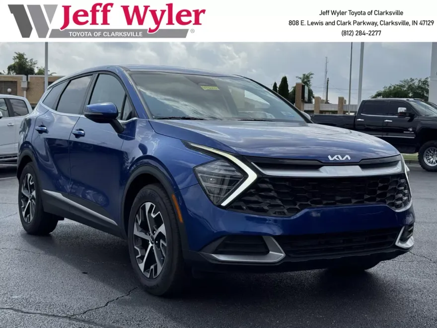 2024 Kia Sportage EX photo 1