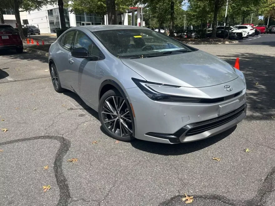 2026 Toyota Prius XLE photo 1
