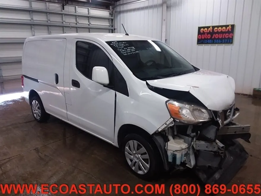 2019 Nissan NV200 SV photo 1