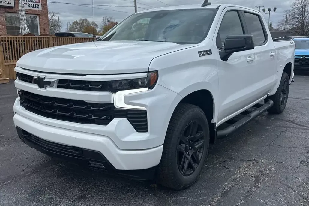 2025 Chevrolet Silverado 1500 RST photo 1