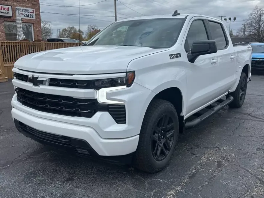 2025 Chevrolet Silverado 1500 RST photo 1