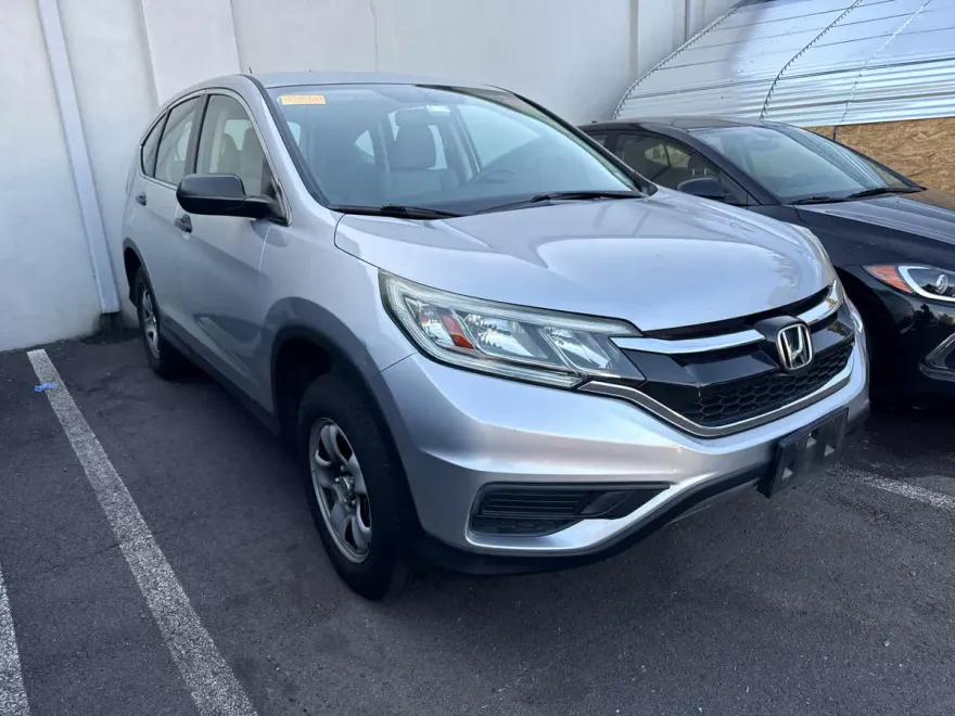 2015 Honda CR-V LX photo 1