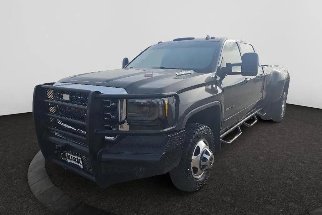 2015 Gmc Sierra 3500 SLE photo 1