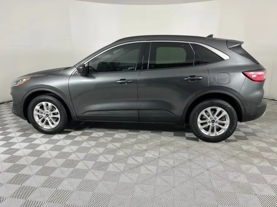 2020 Ford Escape SE photo 1