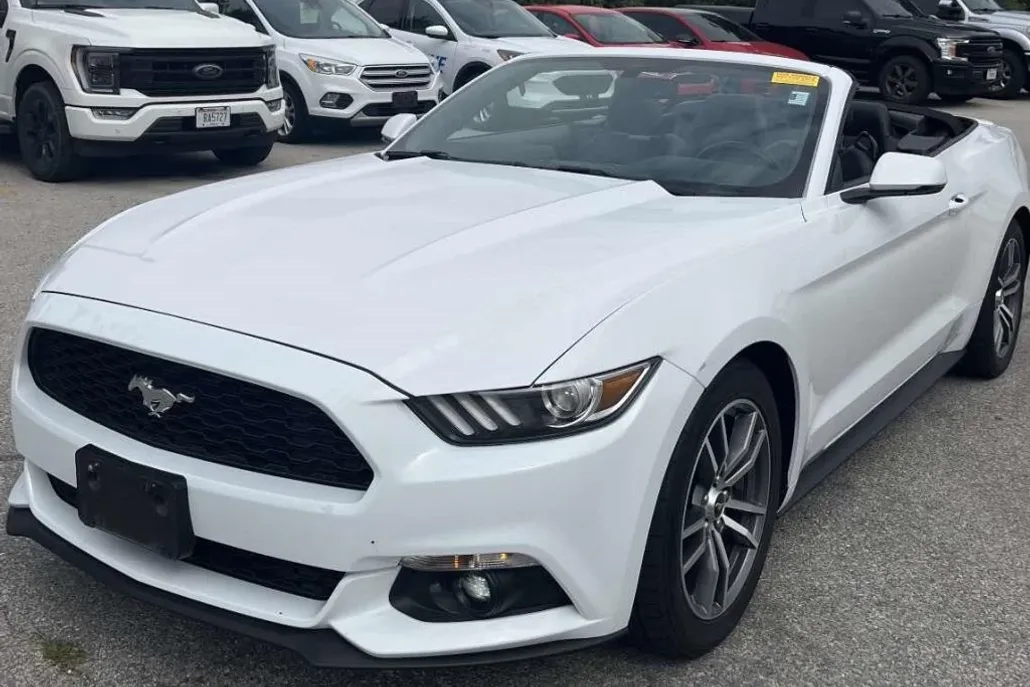 2017 Ford Mustang EcoBoost Premium Convertible photo 1