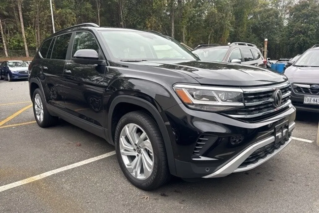 2023 Volkswagen Atlas V6 SE Technology photo 1