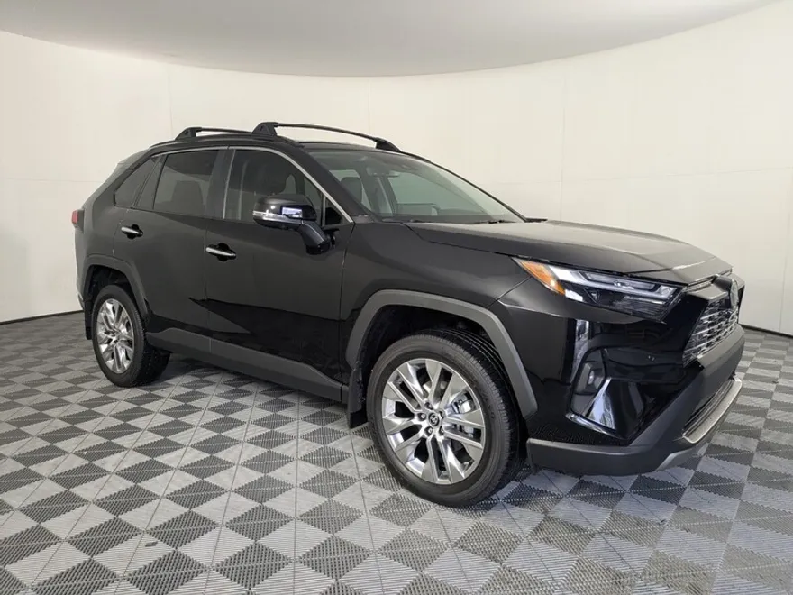 2025 Toyota RAV4 Limited photo 1