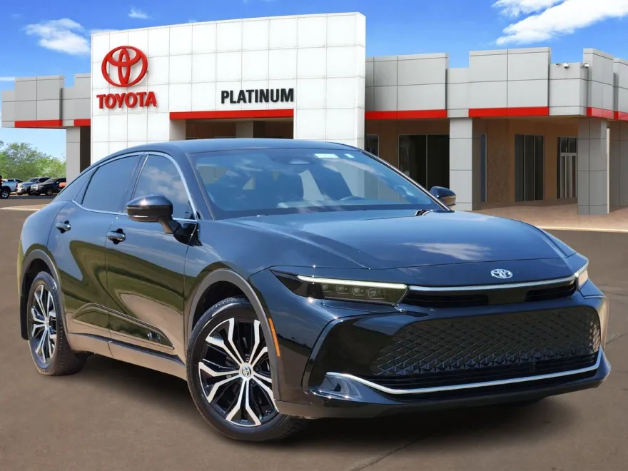 2024 Toyota Crown Limited photo 1