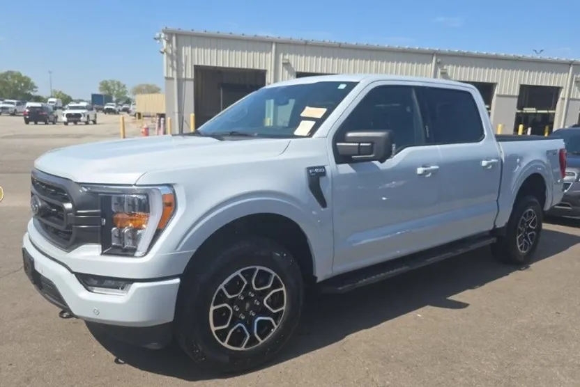 2022 Ford F-150 XLT photo 1