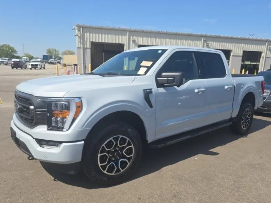 2022 Ford F-150 XLT photo 1