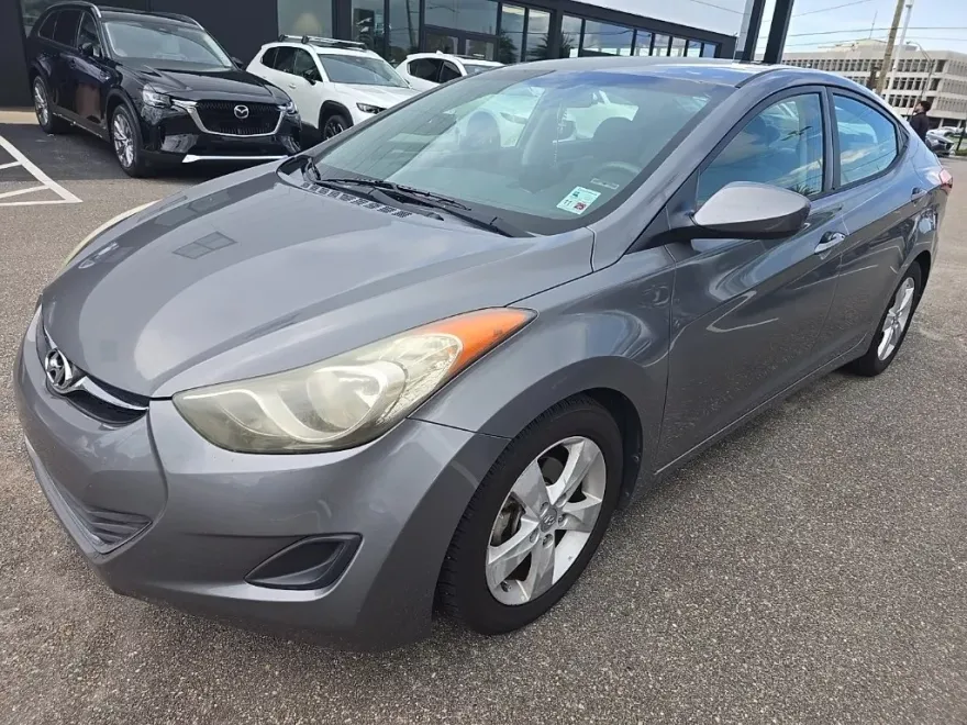 2013 Hyundai Elantra GLS photo 1