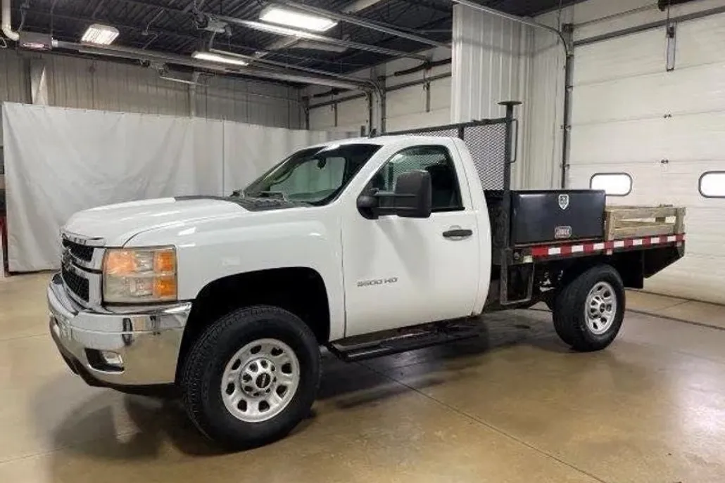 2011 Chevrolet Silverado 3500HD Work Truck photo 1