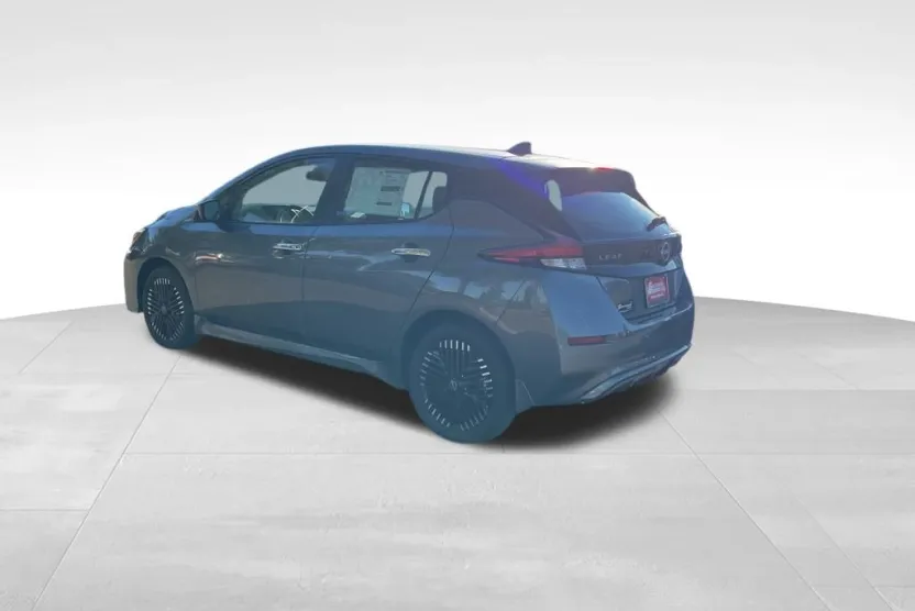 2024 Nissan Leaf SV Plus photo 1