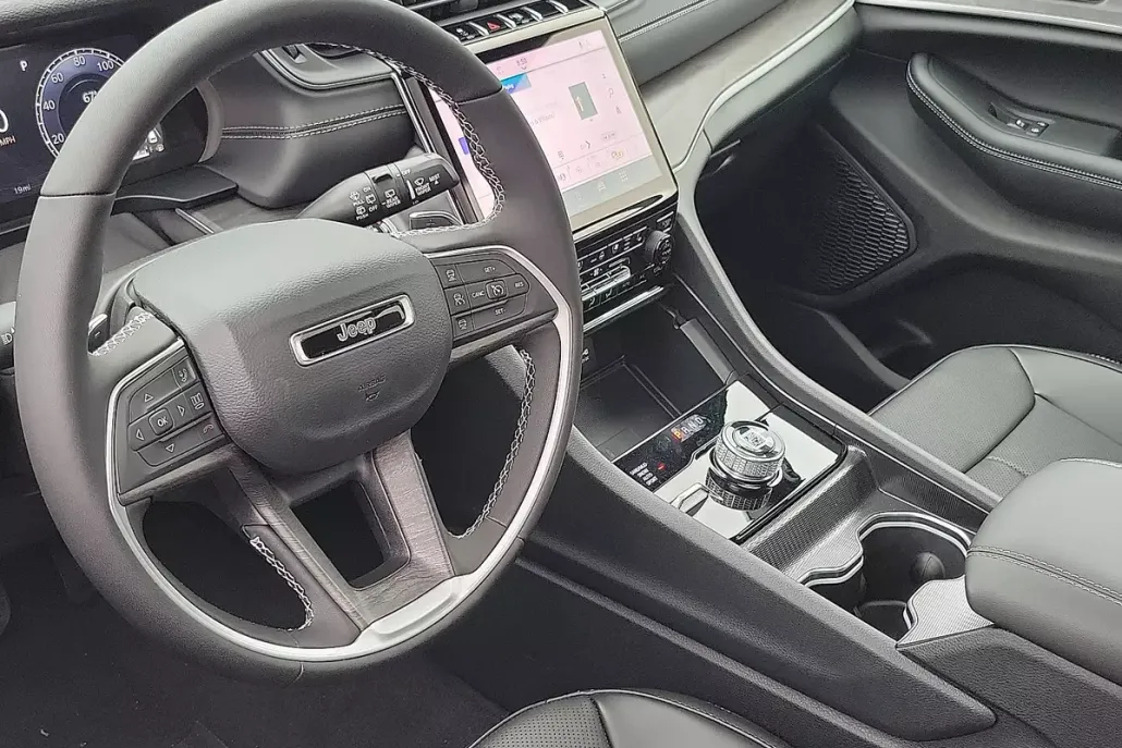 2025 Jeep Grand Cherokee Limited photo 1