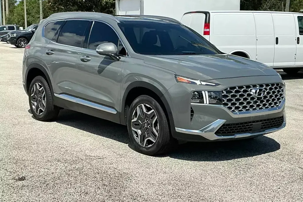 2023 Hyundai Santa Fe Limited photo 1