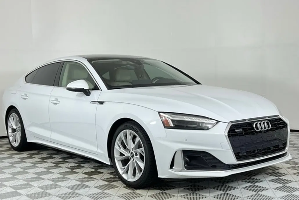 2022 Audi A5 40 Premium Quattro photo 1