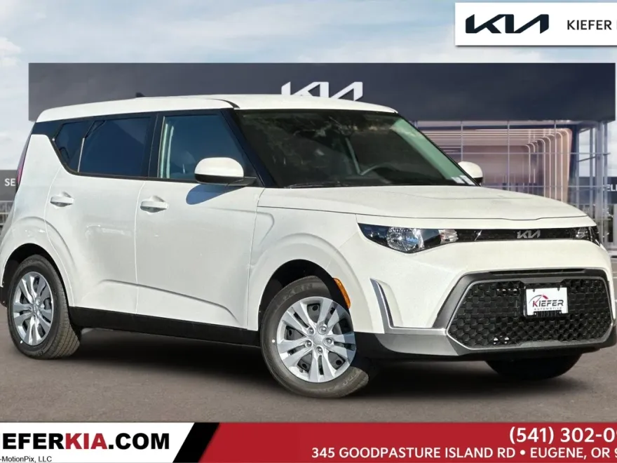 2025 Kia Soul LX photo 1