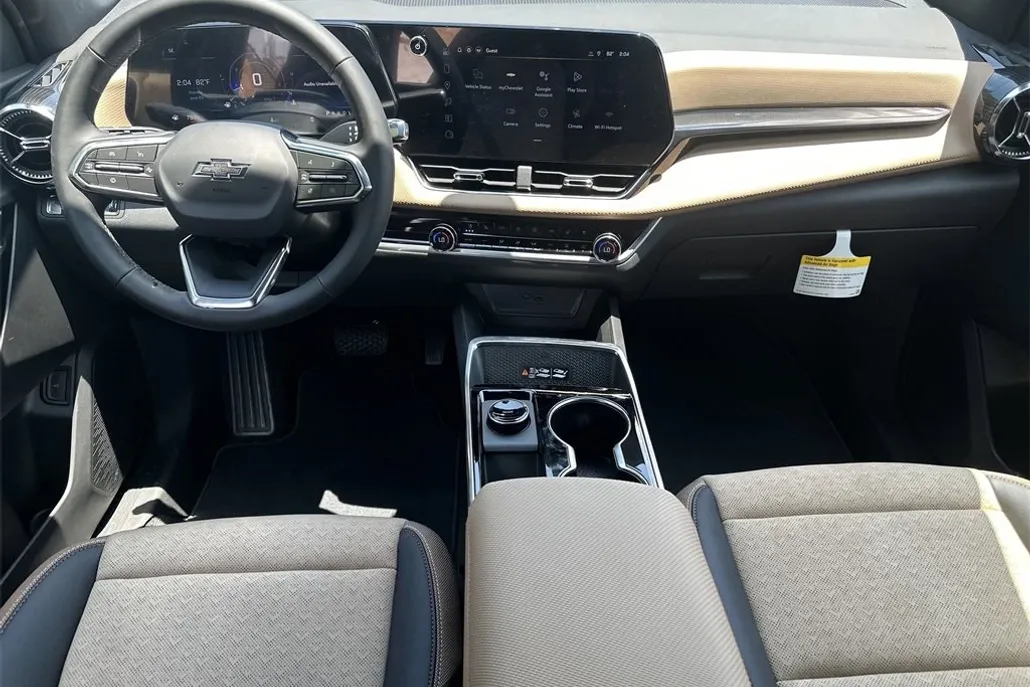 2026 Chevrolet Equinox ACTIV photo 1