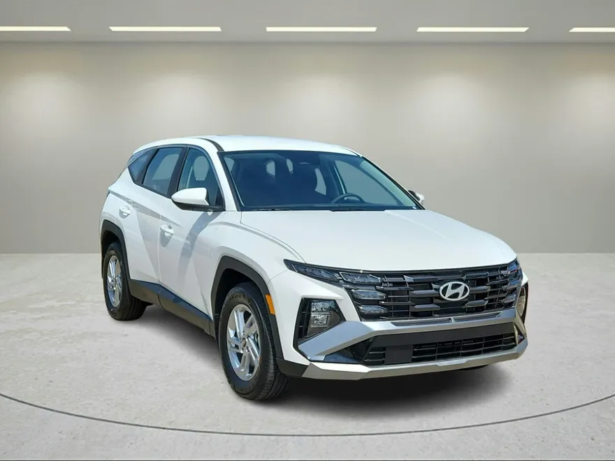2025 Hyundai Tucson SE photo 1