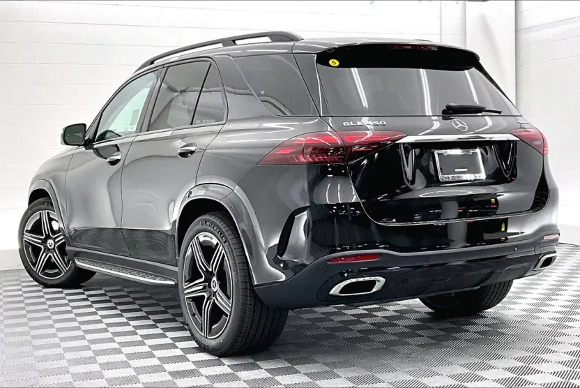 2026 Mercedes Benz GLE 450 4MATIC photo 1