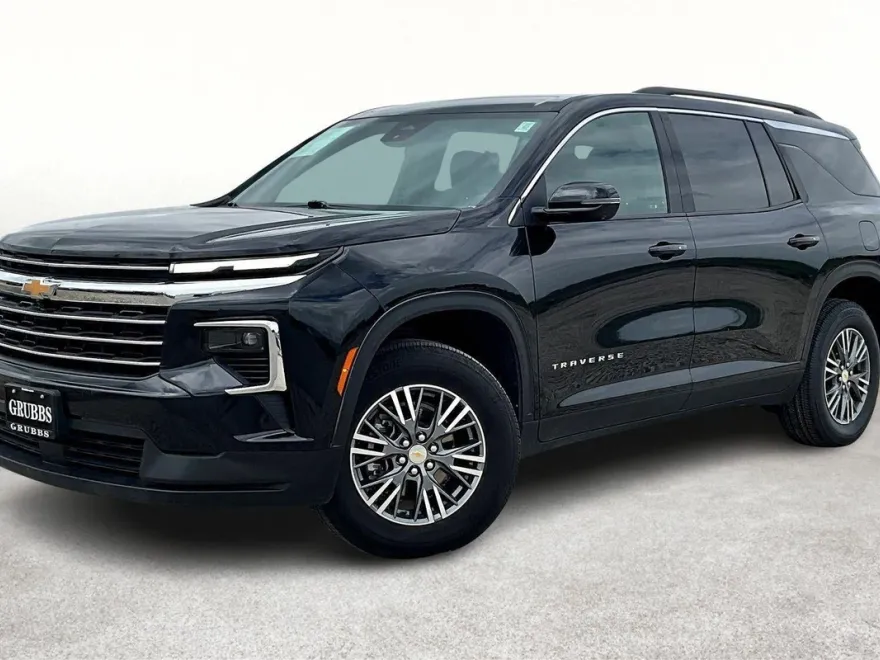2024 Chevrolet Traverse 1LT photo 1