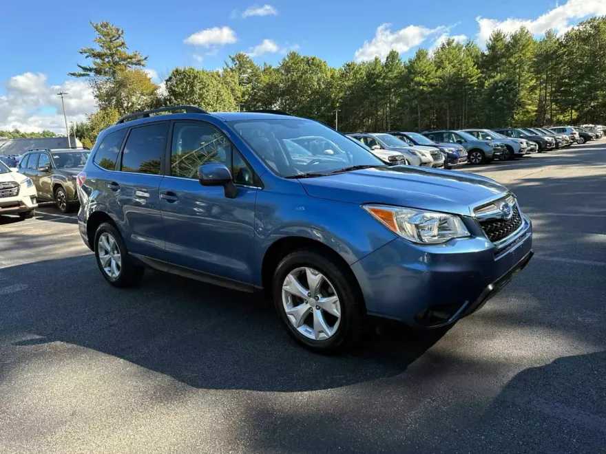 2016 Subaru Forester Limited photo 1